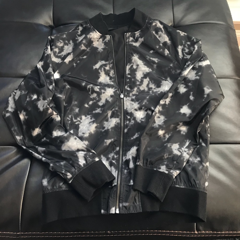 Men’s reversible wind breaker